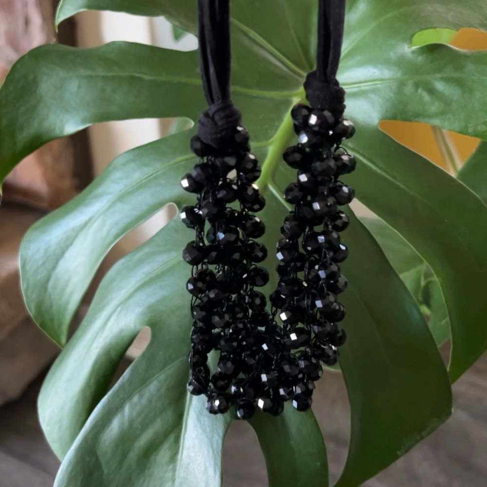 Chunky Black Beaded Necklace 🖤🩶